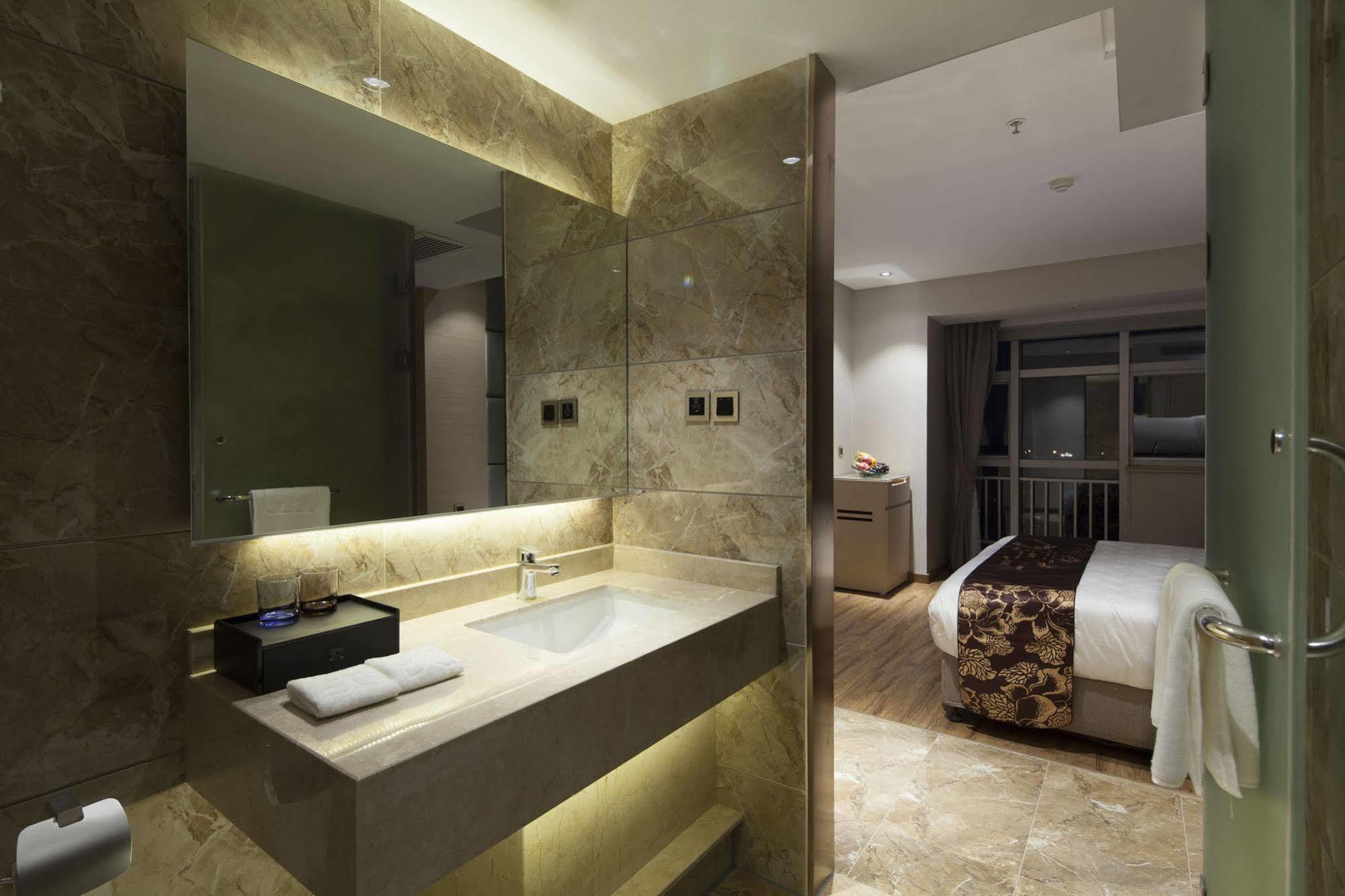Kingtown Hongkou Shanghai Exterior photo